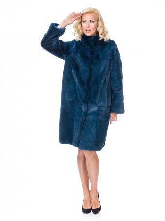 Норковое пальто с воротником-стойка и комбинированной раскладкой меха