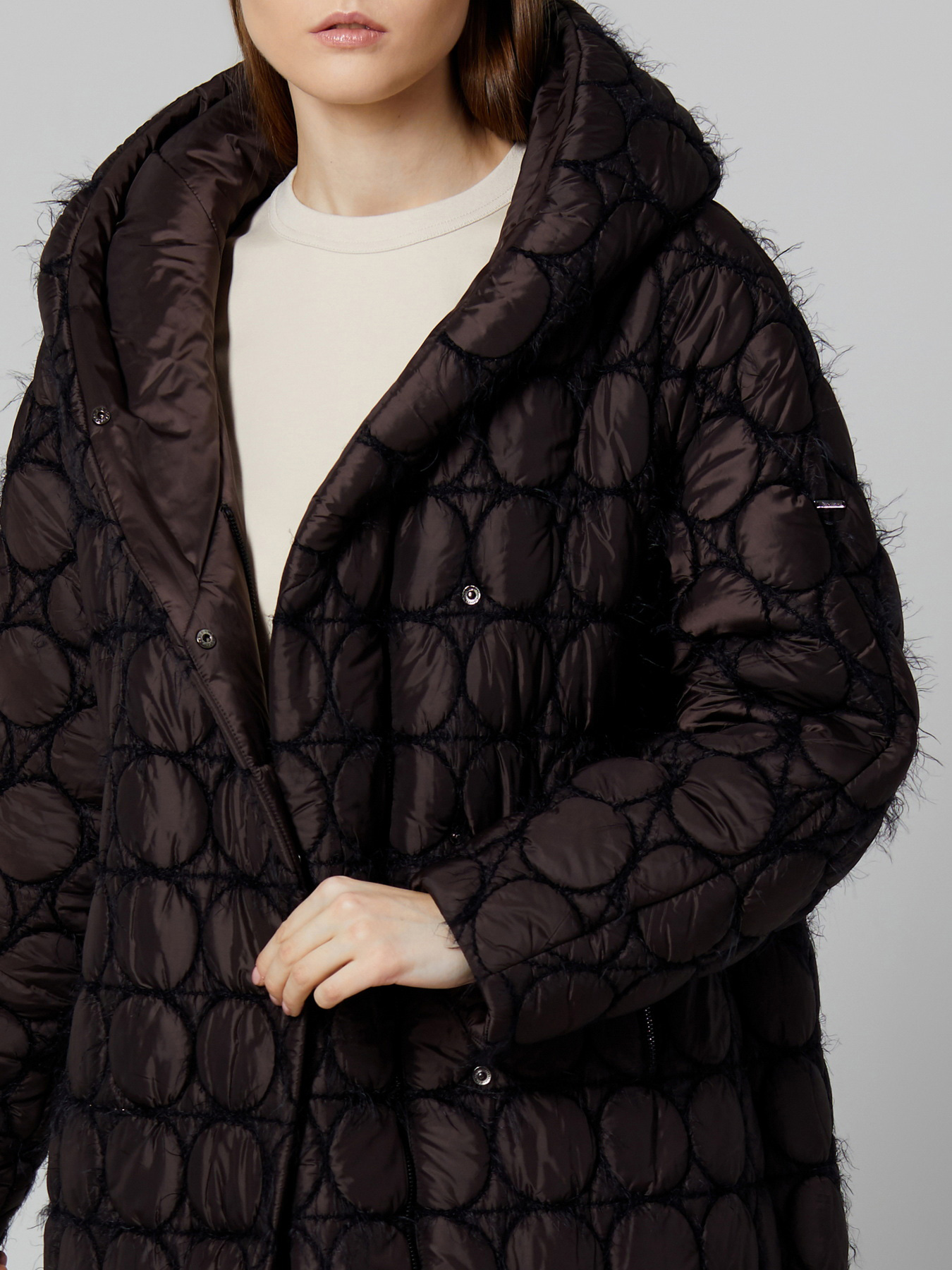 Женское длинное утеплённое пальто с мохеровой нитью